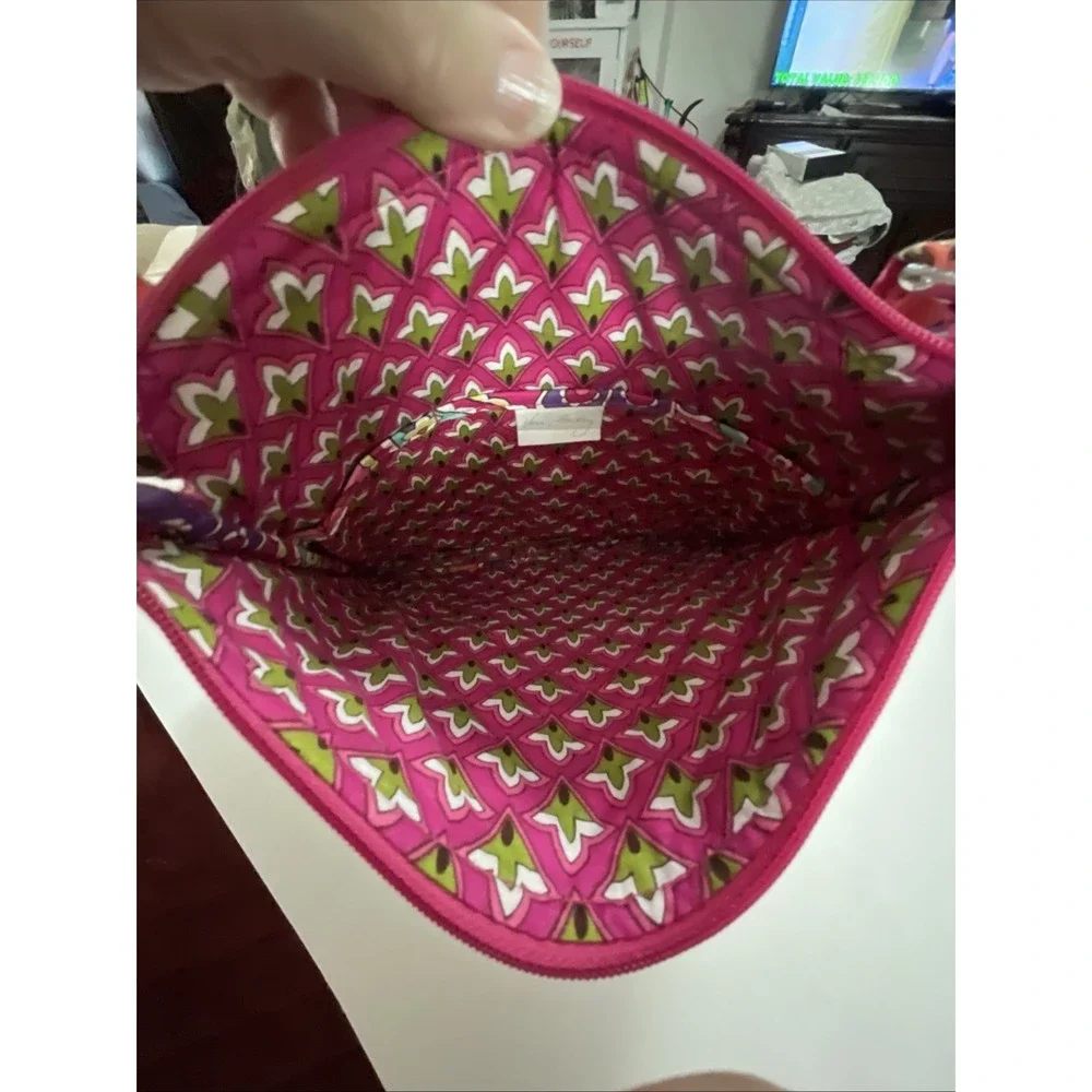 NWOT Vera Bradley Pink Paisley Crossbody / Shoulder Adjustable Strap  Purse Bag‎